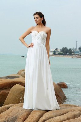 Robe de mariée longue vintage avec perle col en forme de cœur de traîne courte