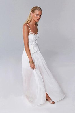 Robe de mariée col en forme de cœur a plage jusqu'au sol bandouliere spaghetti en chiffon