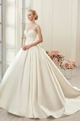 Robe de mariée longue encolure ronde appliques en dentelle de traîne courte