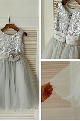 Robe de cortège enfant avec fleurs en tulle manche nulle a-ligne de princesse