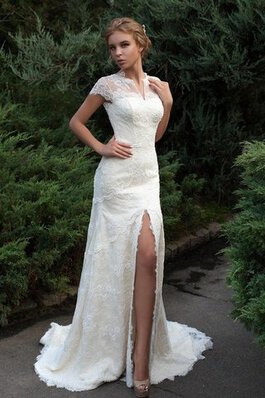 Robe de mariée cordon avec gradins avec manche courte ouverture frontale au niveau de cou