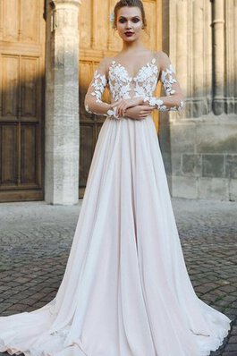 Robe de mariée romantique charmeuse de col en v en chiffon décolleté dans le dos