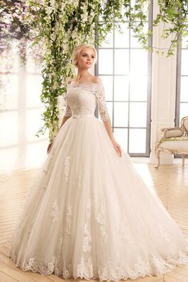 Robe de mariée romantique de traîne courte boutonné d'epaule ecrite decoration en fleur