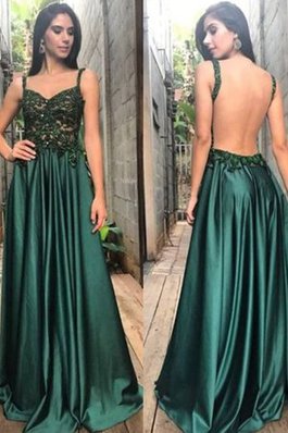 Robe de bal élégant de princesse avec sans manches sans dos ruché