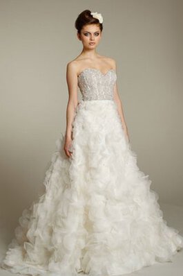 Robe de mariée de traîne moyenne de mode de bal en organza sans dos de col en cœur