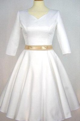 Robe de mariée courte en 1/2 manche ceinture a-ligne en satin