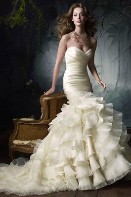 Robe de mariée luxueux de lotus de traîne moyenne en organza manche nulle