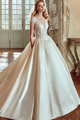 Robe de mariée naturel vintage en arc-en-ciel avec manche courte avec décoration dentelle