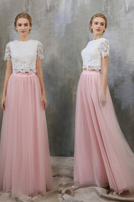 Robe de mariée en dentelle avec manche courte divin longue romantique