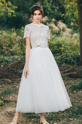 Robe de mariée arrivée au cheville col ras du cou unique vintage romantique