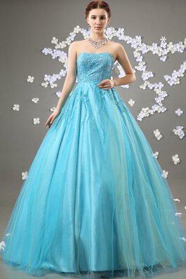 Duchesse-Linie A-Linie Perlenbesetztes Tüll Quinceanera Kleid