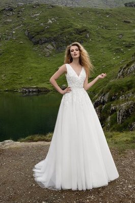 Robe de mariée plissage en tulle de traîne moyenne ligne a decoration en fleur