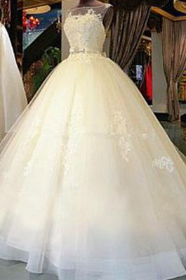 Robe de mariée en tulle incroyable broder de traîne longue ballonné