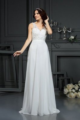 Robe de mariée longue de traîne courte ligne a de princesse de col en v