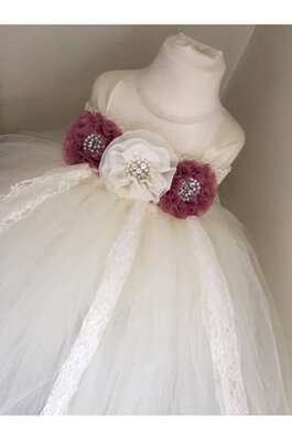 Plissiertes Schaufel-Ausschnitt bodenlanges Blumenmädchenkleid mit Juwel Ausschnitt aus Tüll