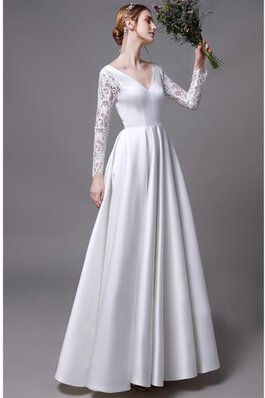 Robe de mariée parfait en satin avec décoration dentelle avec zip facile