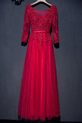 Robe de bal col en bateau glamour avec ruban modeste formelle