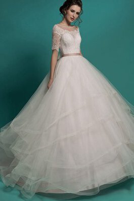 Robe de mariée facile luxueux avec manche 1/2 ceinture en étoffe col u profond