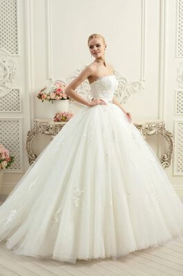 Vestido de Novia de Corte Evasé en Tul de Largo de Cola Barriba de Escote sin tirantes