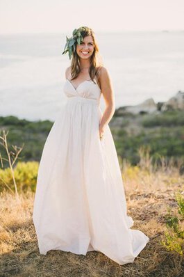 Robe de mariée a-ligne en taffetas avec perle en organza manche nulle