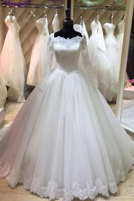 Lange Ärmeln Bateau bodenlanges Brautkleid mit Applike mit Bordüre