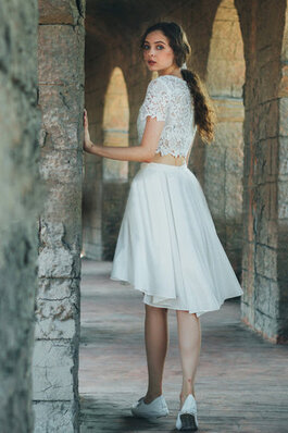 Robe de mariée au bord de la mer ligne a fascinant simple courte