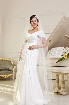 Robe de mariée romantique de traîne courte v encolure avec perle de tour de ceinture en haute