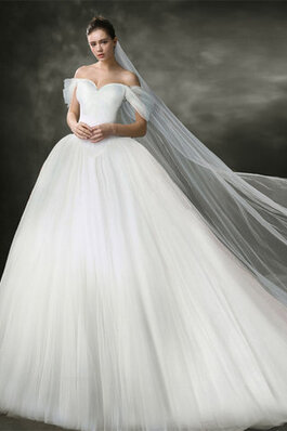 Abito da sposa senza maniche ball gown sensuale in raso medievale scintillante