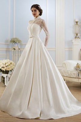 A-Line Spitze Duchesse-Linie plissiertes romantisches Brautkleid mit Schmetterlingsknoten