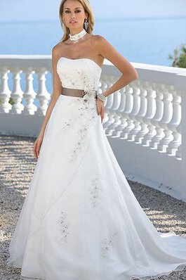 Robe de mariée naturel longueur au ras du sol ceinture avec perle textile en tulle