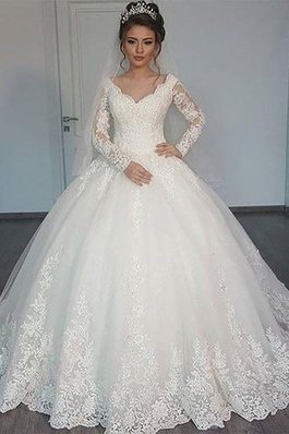 V-Ausschnitt Klassisches Gericht Schleppe Duchesse-Linie Extravagantes Brautkleid