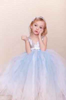 Robe de cortège enfant avec gradins avec nœud à boucles avec ruban au niveau de cou en tulle