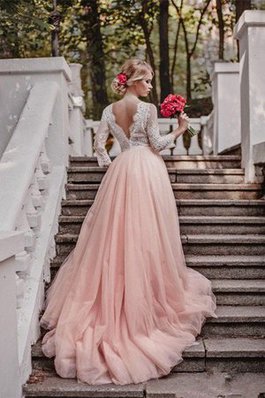 Robe de mariée de mode de bal brodé belle en plein air distinguee