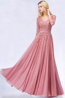 Robe de bal textile en tulle avec manche longue avec chiffon distinctif formelle