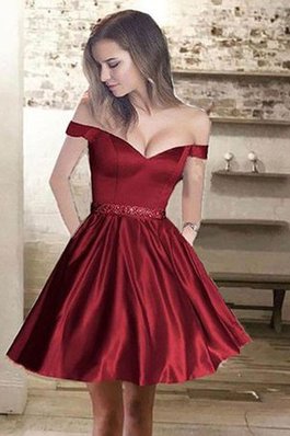 Süß A Linie Satin Perlenbesetztes Jugendweihekleid mit Natürlicher Taille