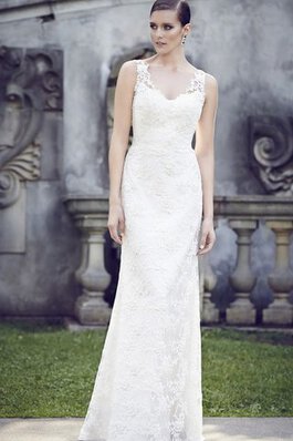 Robe de mariée romantique facile vintage chic manche nulle