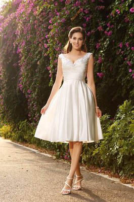 Robe de mariée courte distinguee longueur mollet a-ligne manche nulle