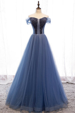 Robe de bal glamour en tulle ligne a avec perle modeste