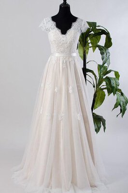 Robe de mariée avec manche courte avec zip en tulle avec manche épeules enveloppants ligne a
