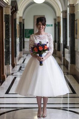 Robe de mariée modeste a-ligne brodé avec nœud en tulle