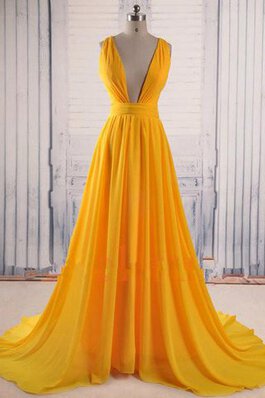 A-Line Gericht Schleppe plissiertes Chiffon langes Brautjungfernkleid