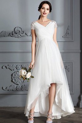 Robe de mariée a-ligne avec manche courte de princesse v encolure en tulle