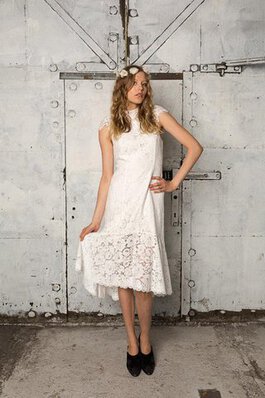 Robe de mariée simple avec manche épeules enveloppants avec manche courte de col haut