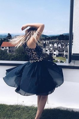 Ausgezeichnet Ärmelloses Chiffon Prinzessin Abiballkleid mit Perlen