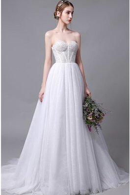 Robe de mariée mode en salle exclusif attirent elégant