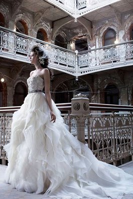 Robe de mariée naturel en organza de mode de bal broder avec perle