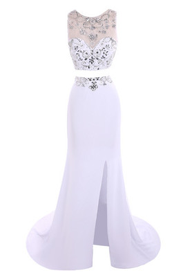 Robe de bal chic avec chiffon en chute avec cristal broderie