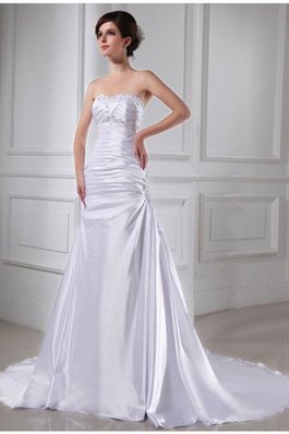 Robe de mariée facile de princesse avec lacets ligne a decoration en fleur