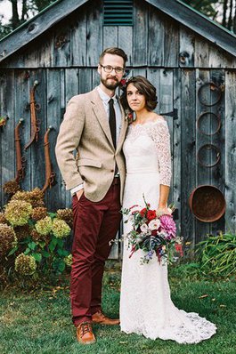 Sencillo Vestido de Novia de Corte Recto de Manga de longitud 3/4 de Encaje Adorno