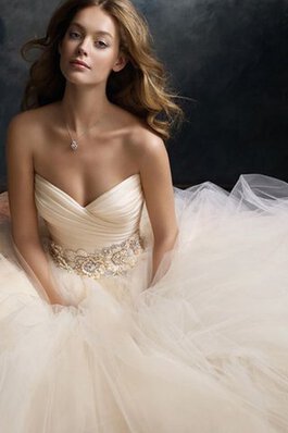 Robe de mariée au niveau de cou de traîne courte textile en tulle de col en cœur ruché